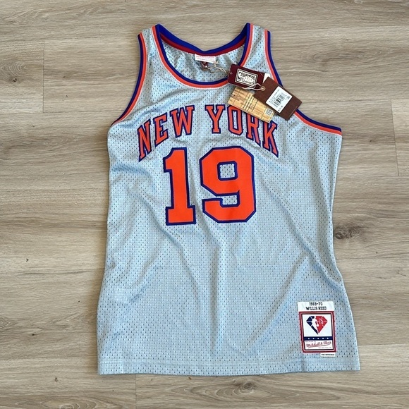 New York Knicks Willis Reed Silver Mitchell & Ness 75th Anniversary 1969/70 - Picture 4 of 9